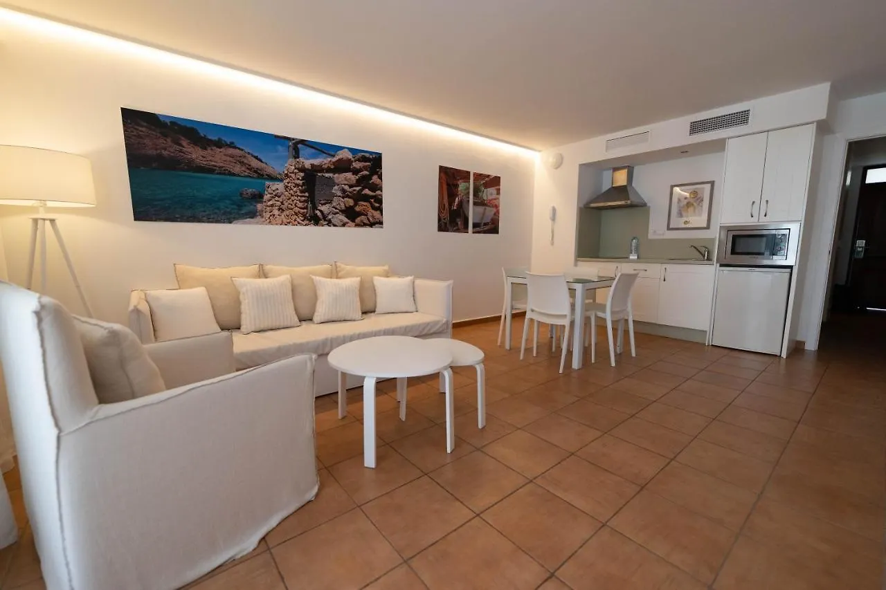 Apartamentos Llobet Ibiza 3*, 이비자타운